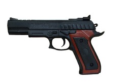 Пистолет  c пульками P268.